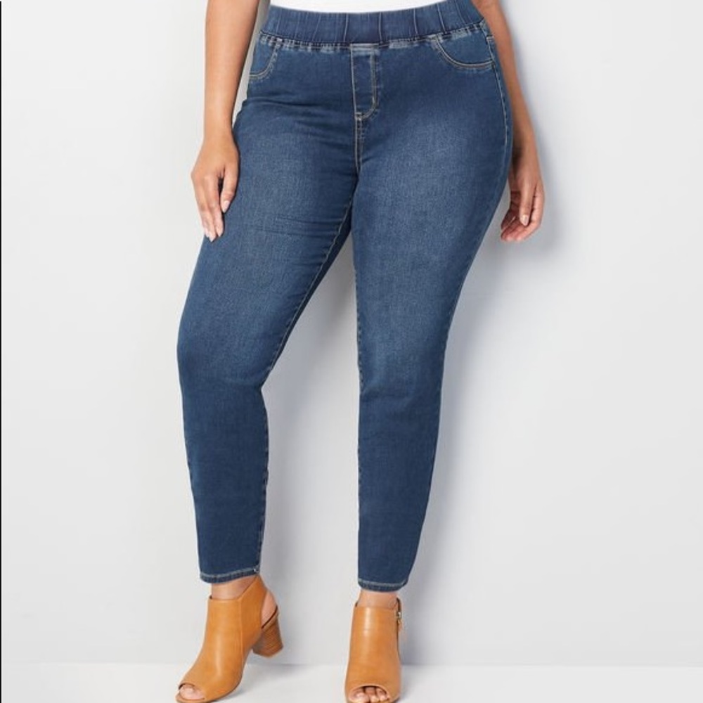 BUTTER DENIM PULL-ON SKINNY JEAN IN MEDIUM WASH
